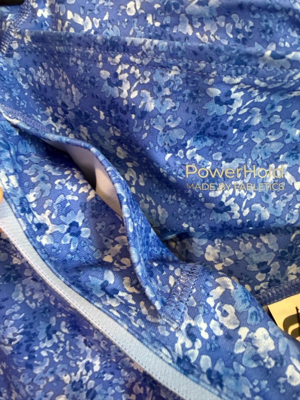 Fabletics PowerHold NWT Medium Blue Floral Leggings 27in Inseam - Picture 8 of 10